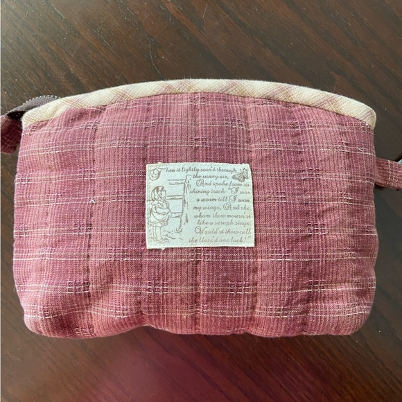 Japanese Quilted Cotton Wristlet with Cute Appliqué Front - Picture 3 of 9